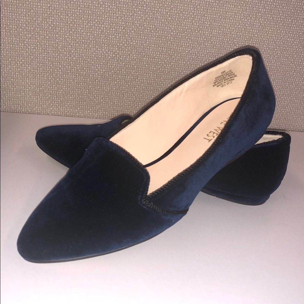 Nine West Velvet Blue Flats Size 5